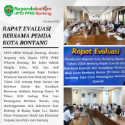 BONTANG - UPTD PPRD Wilayah Bontang, dihadiri langsung oleh Kepala UPTD PPRD Wilayah Bontang, Ibu Indun Salbiah Ningsih. S.Sos., M.Si. dan staff menghadiri undangan Rapat Evaluasi Peraturan Daerah Kota Bontang Nomor 1 Tahun 2024 tentang Pajak Daerah dan Retribusi Daerah dan Sosialisasi Peraturan Walikota Bontang Nomor 39 Tahun 2024 tentang Tata Cara Pemungutan Retribusi Daerah, yang diselenggarakan oleh Sekretariat Kota Bontang di Ruang Rapat Lt.2 Kantor Dinas Penanaman Modal dan Pelayanan Terpadu Satu Pintu Kota Bontang.